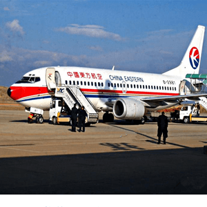 富蕴可可托海机场货运航空快运业稳步发展的原因是什么？